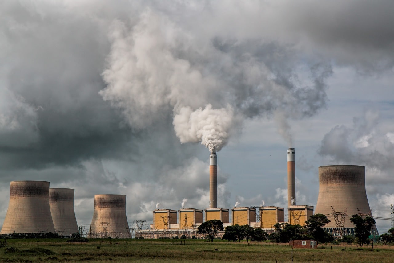 plant chimneys polluting the air